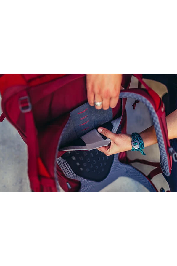 Gregory Tribute Backpack 13" Bordeaux Red 15 Gregory Tribute Backpack 13" Bordeaux Red - Image 13