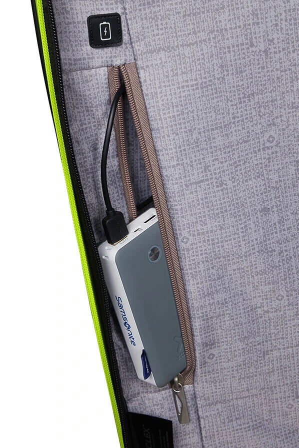 Samsonite C-Lite Spinner Expandable (4 Wheels) 55cm Black/Lime 8 Samsonite C-Lite Spinner Expandable (4 Wheels) 55cm Black/Lime - Image 6